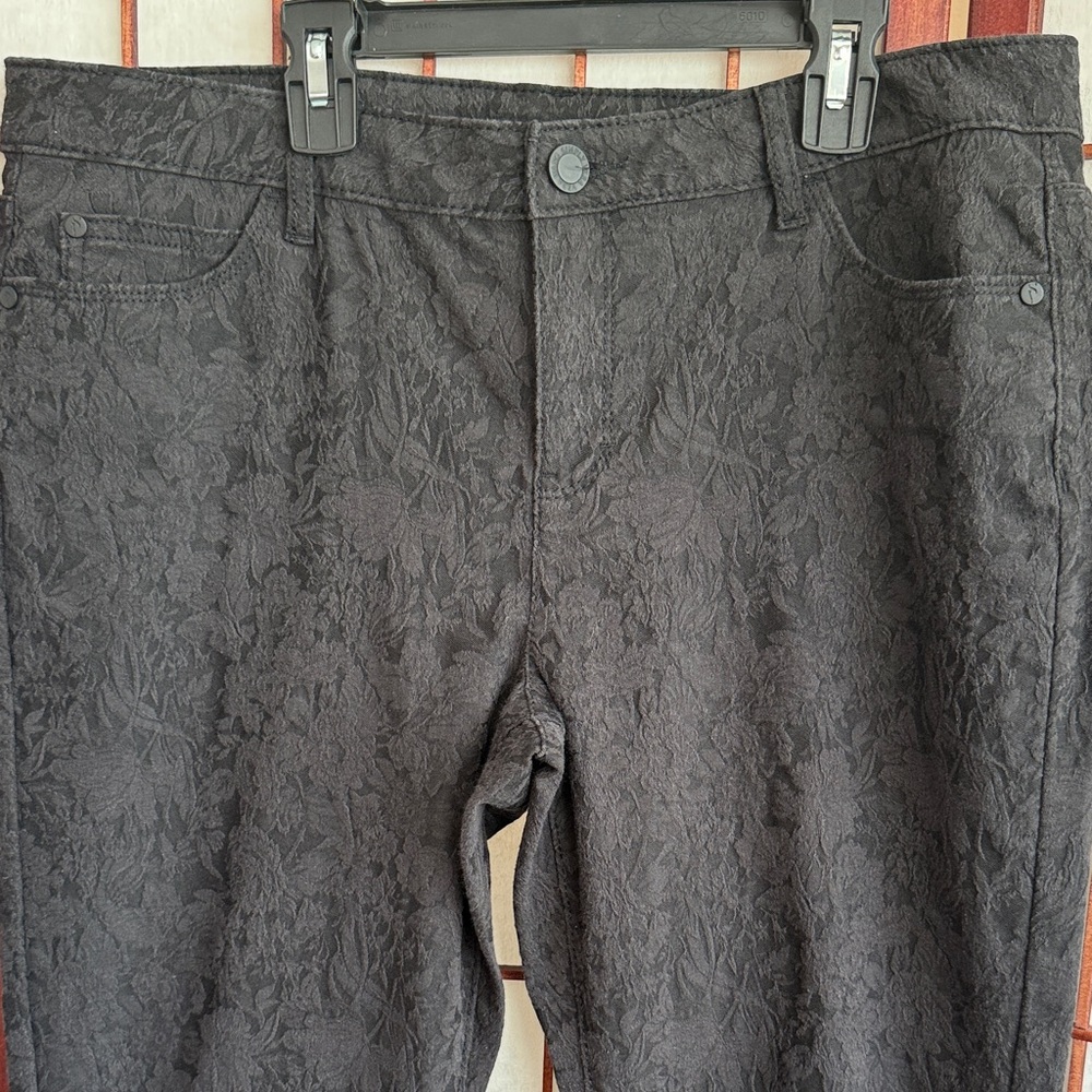 Simply Vera Vera Wang Black Textured Jeans, size 14 - Picture 2 of 11